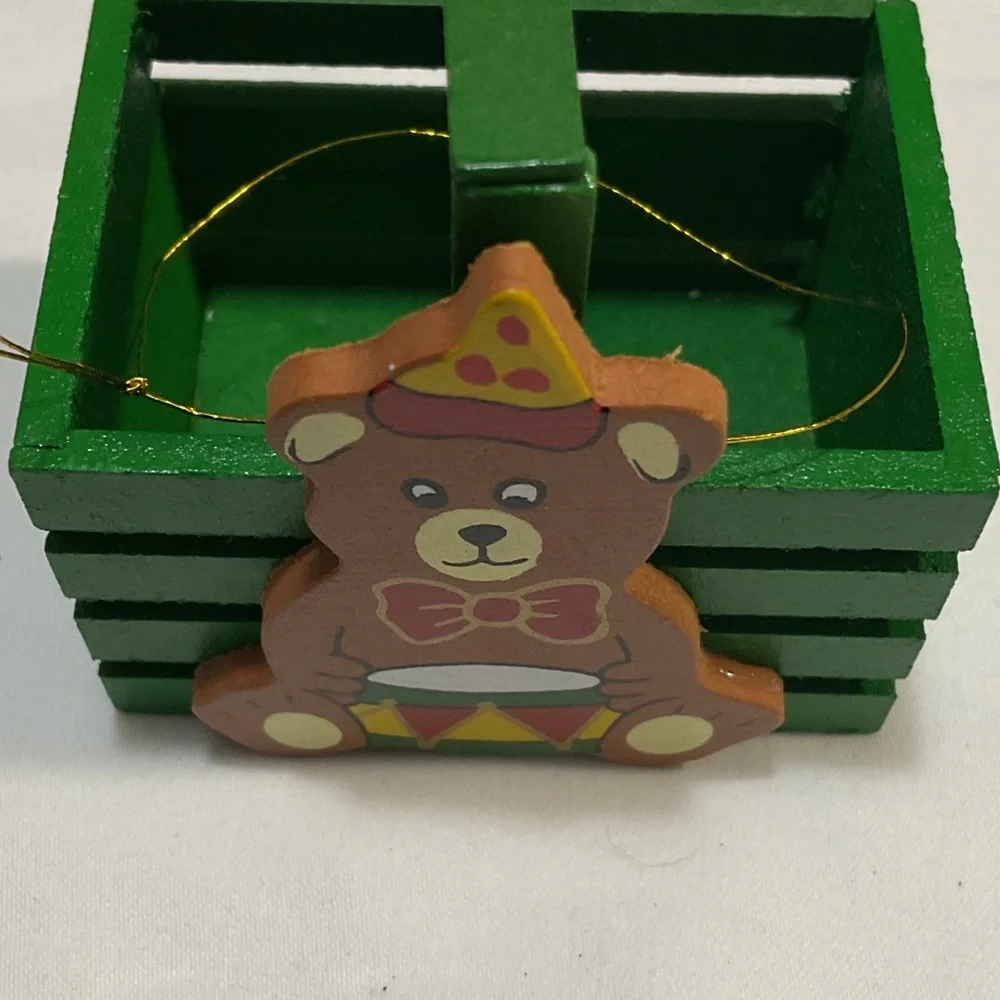 Wooden Christmas Kids Toy Set - Green and Red Holiday Figures